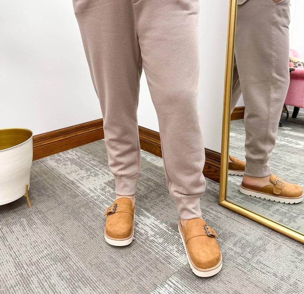 NEW RISEN knit jogger sweatpants in rosy brown